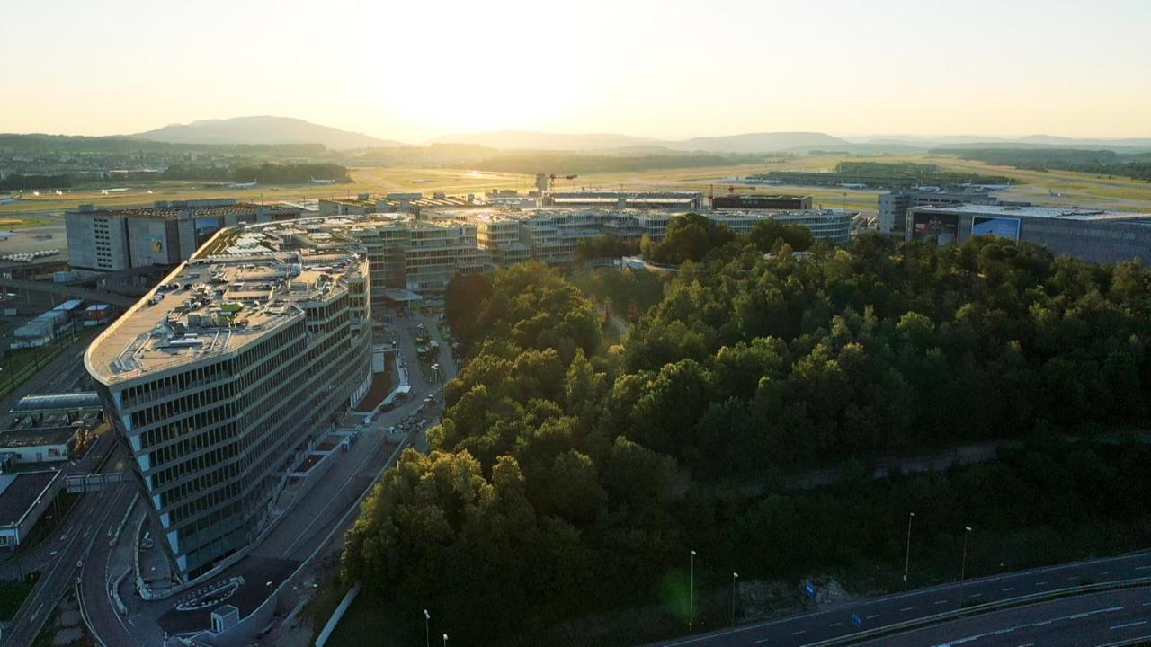 Hyatt Place Zurich Airport The Circle Hotel Kloten Exterior photo